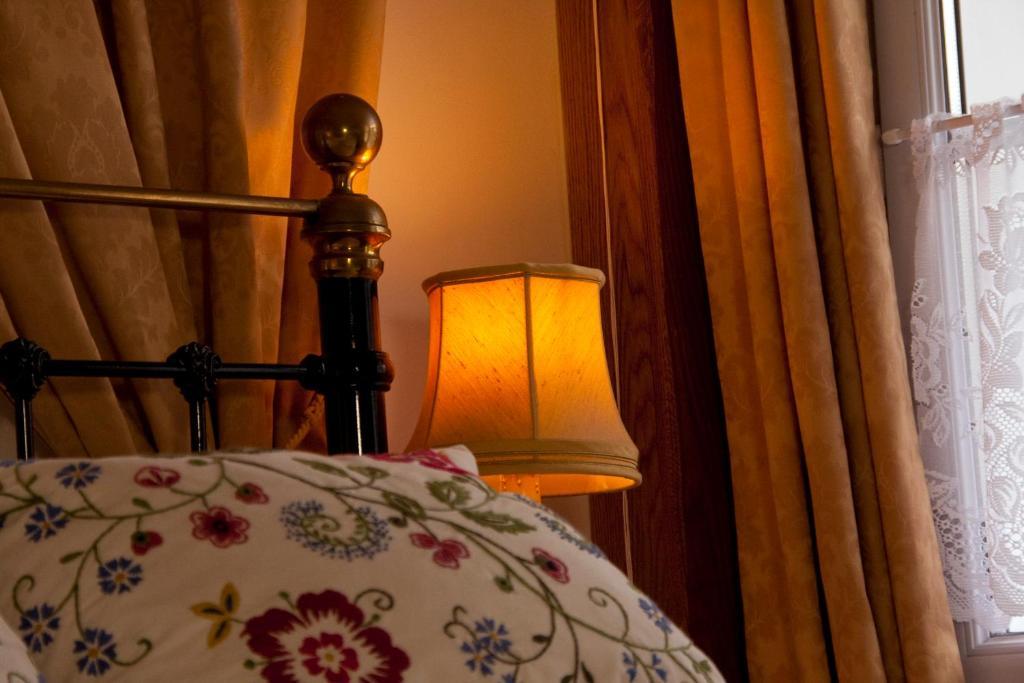 Bed and Breakfast The Blacksmith'S House Brockenhurst Zimmer foto